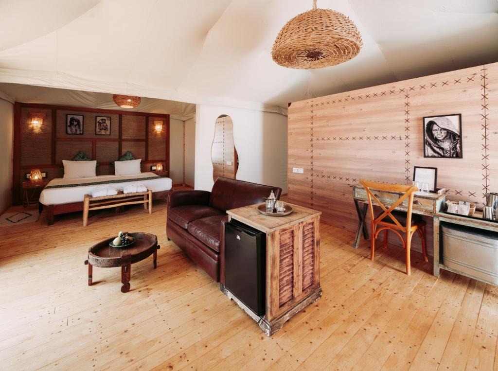 Salon berbère en plein air, Inara Camp Agafay